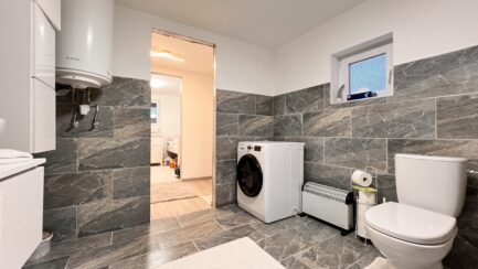 Mezőkövesden 2 szobás + nappalis belsőfelújított családiház ELADÓ. - Image 21