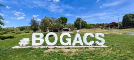 Egertől pár km-re Bogácson a Bükk lábánál hétvégiház ELADÓ.