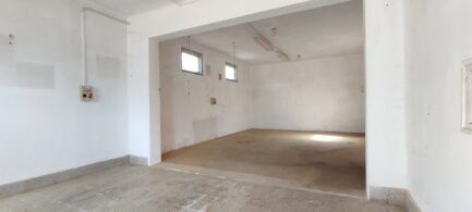 Szentistvánon, az M3 mellett RAKTÁROZÁSRA helyiségek KIADÓK. - Image 16