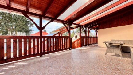 Mezőkövesd Zsóry fürdőn felújított 4 apartmanos üdülőház ELADÓ. - Image 12