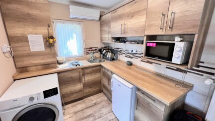 Mezőkövesd Zsóry fürdőn felújított 4 apartmanos üdülőház ELADÓ. - Image 24