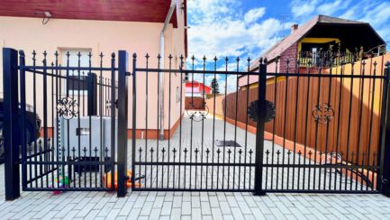 Mezőkövesd Zsóry fürdőn felújított 4 apartmanos üdülőház ELADÓ. - Image 50