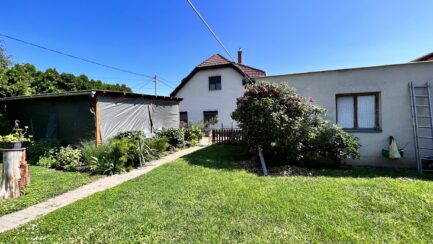 Vácon kiváló állapotú családi ház  80m2-es üzlethelyiséggel ELADÓ. - Image 6