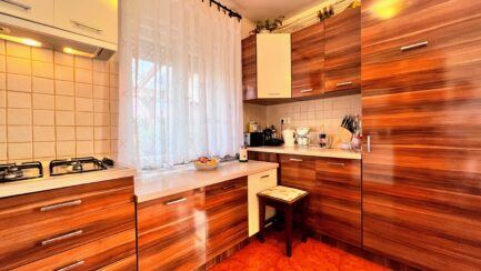 Vácon kiváló állapotú családi ház  80m2-es üzlethelyiséggel ELADÓ. - Image 39