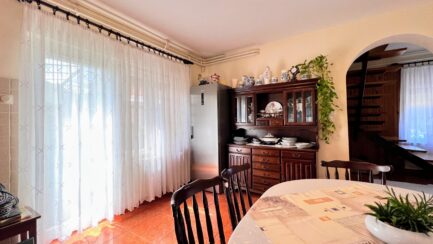 Vácon kiváló állapotú családi ház  80m2-es üzlethelyiséggel ELADÓ. - Image 24