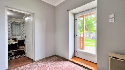 A Heves vármegye Kömlőn, nem messze a Tisza tótól 3 szobás, külső hőszigetelt, jó állapotú családi ház ELADÓ. - Image 22