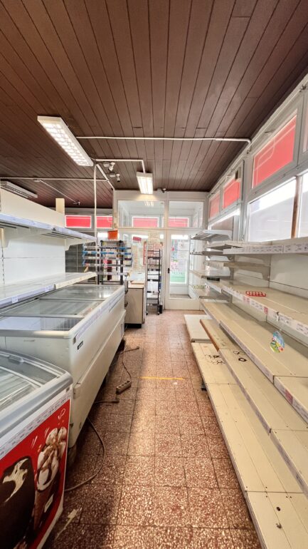Bükkábrányban, Mezőkövesdtől nem messze élelmiszerbolt, üzlethelyiség ELADÓ. - Image 2