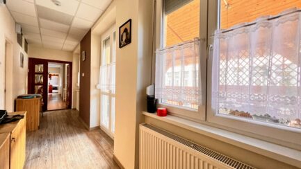 Miskolc Vasgyár részén komplex ipari, kereskedelmi, raktározási és lakó ingatlan ELADÓ. - Image 32