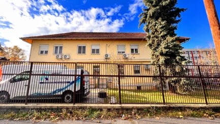 Miskolc Vasgyár részén komplex ipari, kereskedelmi, raktározási és lakó ingatlan ELADÓ. - Image 34