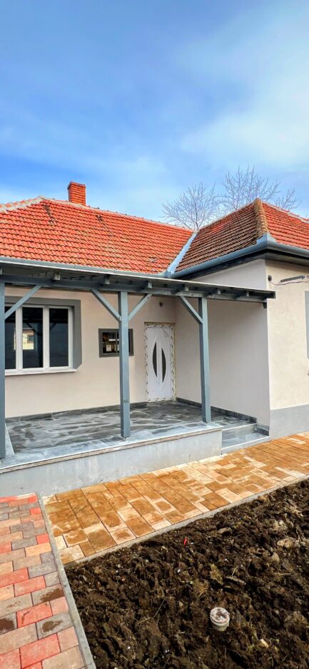 Mezőkövesden FELÚJÍTOTT, 3 szobás + nappalis kockatípusú családi ház ELADÓ. - Image 9