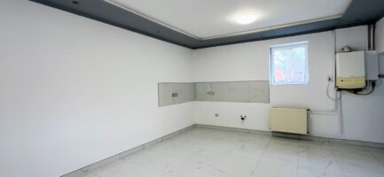 Mezőkövesden FELÚJÍTOTT, 3 szobás + nappalis kockatípusú családi ház ELADÓ. - Image 5