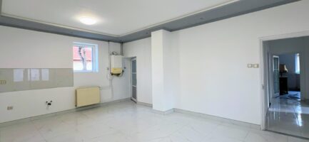 Mezőkövesden FELÚJÍTOTT, 3 szobás + nappalis kockatípusú családi ház ELADÓ. - Image 6