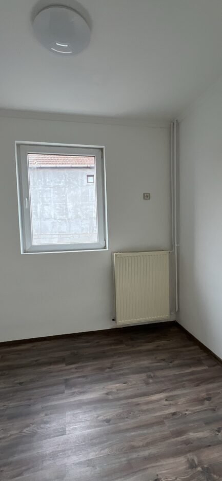 Mezőkövesden FELÚJÍTOTT, 3 szobás + nappalis kockatípusú családi ház ELADÓ. - Image 16