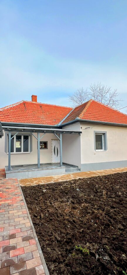 Mezőkövesden FELÚJÍTOTT, 3 szobás + nappalis kockatípusú családi ház ELADÓ. - Image 27