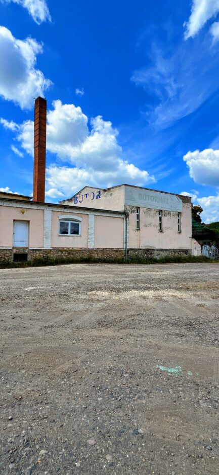 Egerben frekventált helyen ipari ingatlan, kereskedelmi egység ELADÓ. - Image 22
