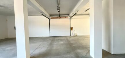 250M, Az Egertől nem messze lévő Verpeléten 10.000M2, nagy alapterületű ipari ingatlan, borászat ELADÓ. - Image 10