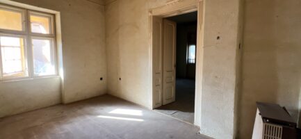Mezőkövesd Főutcáján ingatlan eladó. - Image 17