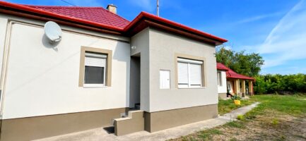 Kömlőn, a Tisza tó-tól nem messze TELJESEN FELÚJÍTOTT, 3 szobás + nappalis családi ház ELADÓ. - Image 4
