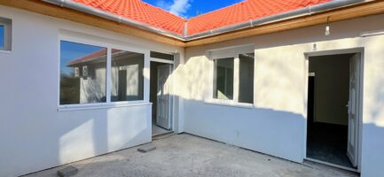 Poroszlón, a Tisza tónál ÚJ ÉPÍTÉSŰ, apartmanok, hétvégi házak, ingatlan v. társasház ELADÓ. - Image 8