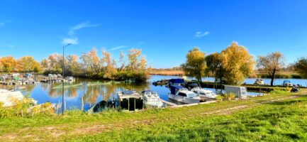 Poroszlón, a Tisza tónál ÚJ ÉPÍTÉSŰ, apartmanok, hétvégi házak, ingatlan v. társasház ELADÓ. - Image 19