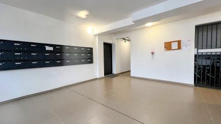 Egerben a Ráchegy lakóparkban lakás kiadó. - Image 32