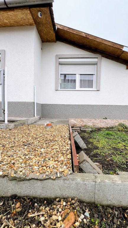 Egerlövőn, nem messze a Tisza tótól 2 szobás, felújított családi ház eladó. - Image 14