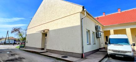 Mezőkövesd központjában üzlethelyiség, iroda KIADÓ. - Image 4