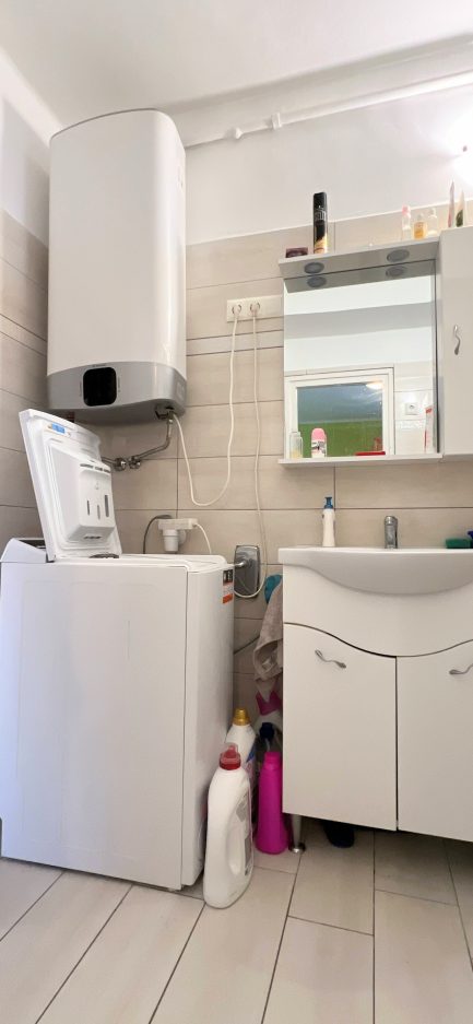 Miskolcon, belváros közeli jó állapotú 2 szobás lakás eladó. - Image 4