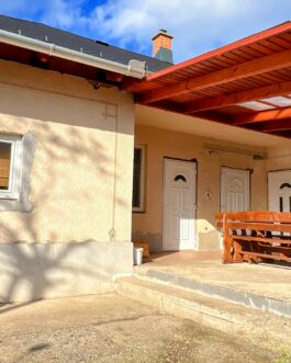 Az Egertől 8km-re lévő Makláron felújított családi ház eladó.