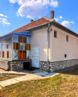 Mezőkövesden 3 szobás családi ház eladó.