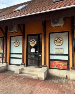 Mezőkövesd belvárosában üzlethelyiség eladó.