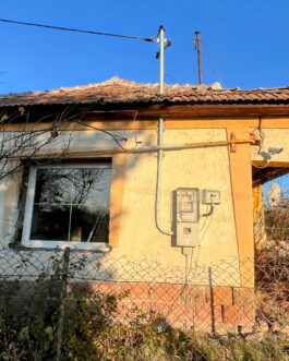 Szihalmon 2 szobás+nappali családi ház eladó.