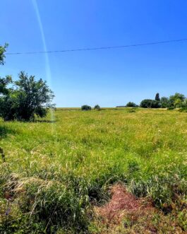 Mezőkeresztesen belterületi telek eladó.