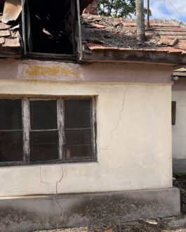 Mezőkeresztesen 2 szobás családi ház eladó.