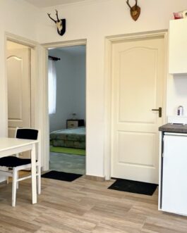 Poroszlón a Tisza tónál kiváló családi ház eladó.