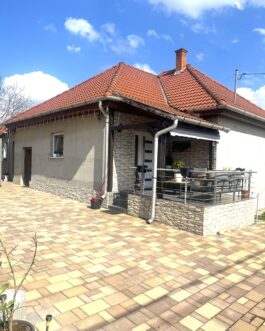 Emődön családi ház eladó.