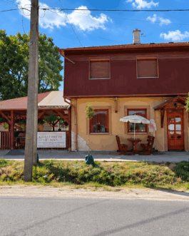 Eladó MŰKÖDŐ KÁVÉZÓ + 2 APARTMAN BOGÁCS KÖZPONTJÁBAN